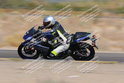 media/Oct-09-2022-SoCal Trackdays (Sun) [[95640aeeb6]]/Turn 15 Inside Distant Pans (1145am)/